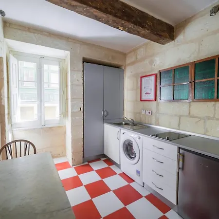 Pcg- Piccola Casa Di Citta By Vallettastay Apartment *